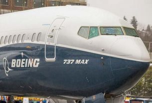 Boeing anuncia la renuncia de su director ejecutivo
