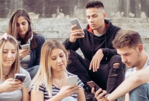 El impacto del uso de internet en el bienestar de los jóvenes