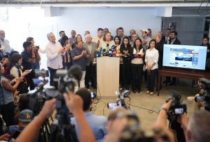 Oposición venezolana registra candidatura para presidenciales