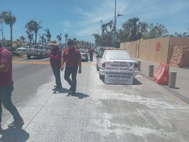 Reportan al transporte público por tarifas altas en Semana Santa