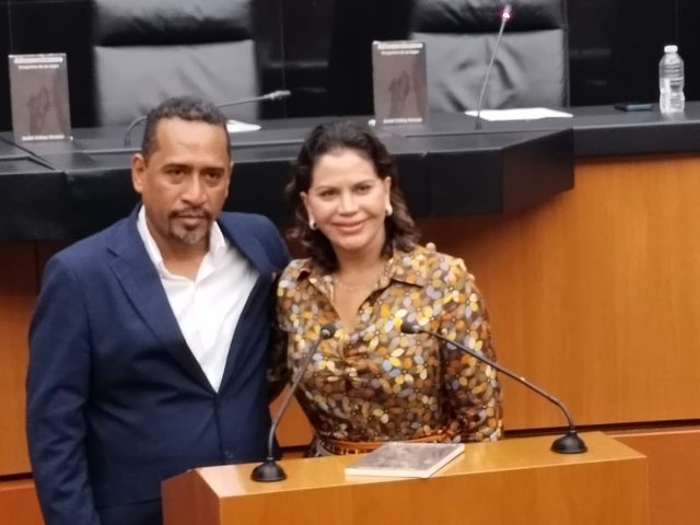 Audel Urbina presento su libro Afromexicanos en el Senado