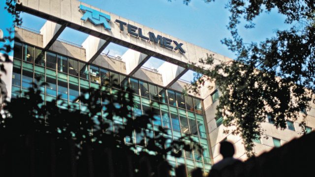 Telmex registra importantes pérdidas de usuarios y ganancias