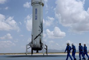 Blue Origin reanuda vuelos turísticos espaciales