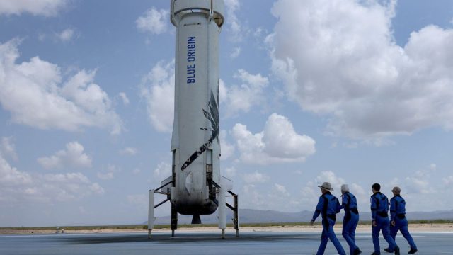 Blue Origin reanuda vuelos turísticos espaciales
