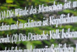 La Ley Fundamental de Alemania Un Viaje a Través del Tiempo