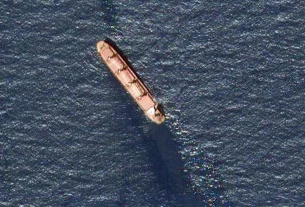 Misil de Rebeldes Hutíes Impacta Petrolero en el Mar Rojo
