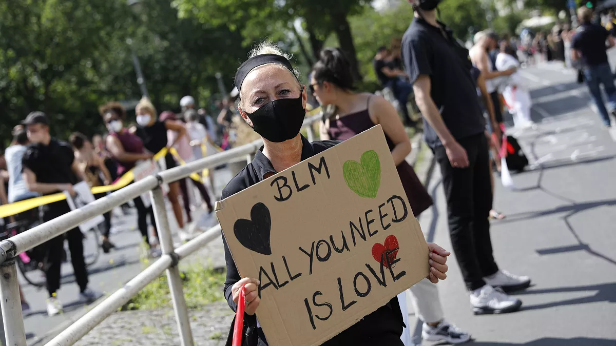 Racismo y Pobreza en Alemania Conexiones Cruciales