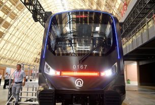 China lanza el primer convoy de metro hecho de fibra de carbono