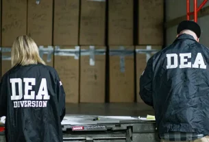 EE.UU. acusa a banca China de blanquear dinero del narco