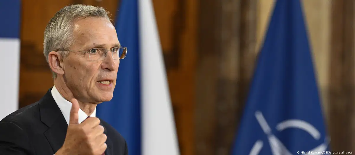 OTAN Camino hacia la paz implica más armas para Ucrania