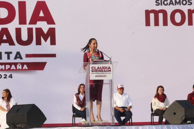 Claudia Sheinbaum se Reúne con AMLO por Primera Vez Tras su Triunfo