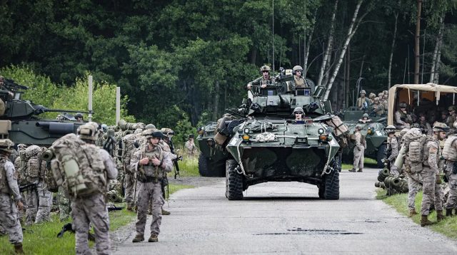 Soldados de la OTAN realizan ejercicios en el Mar Báltico