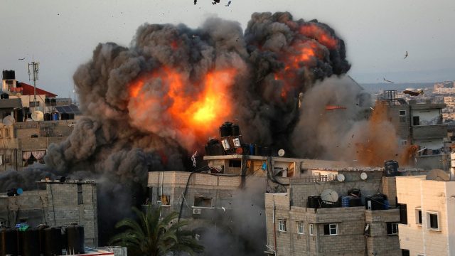 Tregua sin avances mientras Israel bombardea Gaza