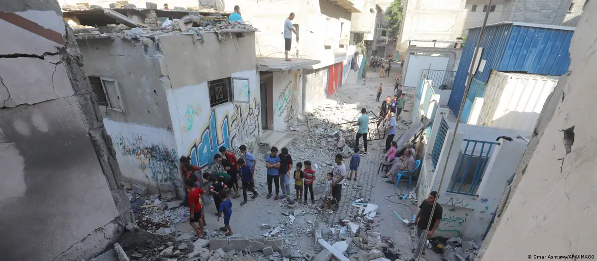 Ataque Israelí a escuela en Gaza deja 16 muertos