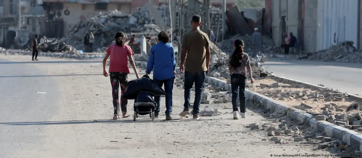 Ataque aéreo en Deir al Balah Mueren madre e hijo en Gaza