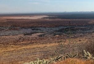CONAGUA verte aguas residuales en la Laguna de Zumpango