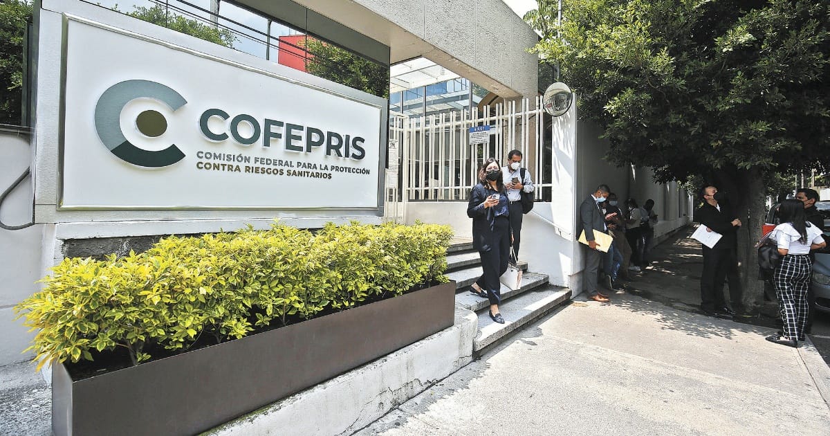 Cofepris detecta colusión que favorecía a empresas