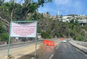 Continúa la demolición de rocas en la escénica de Acapulco