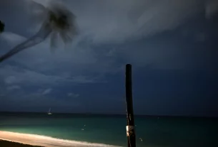Cuándo y dónde tocará tierra el Huracán Beryl