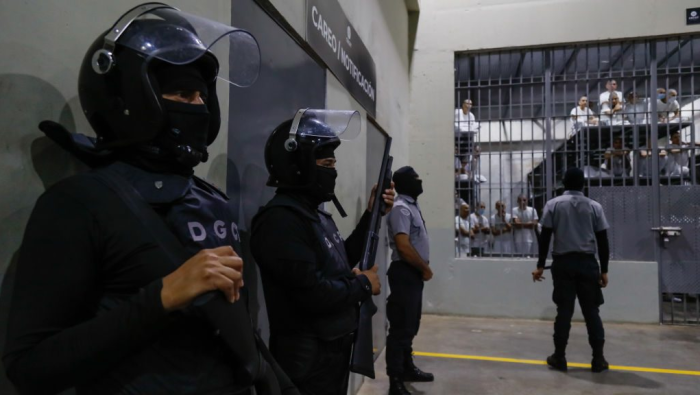 El Salvador anuncia que los reos ayudaran a reconstruir el País