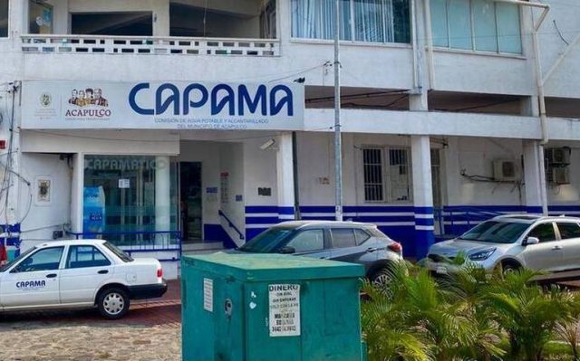 Escuelas en Acapulco sin agua por deuda de la SEG