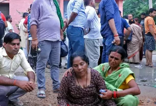 Estampida en India Al menos 116 muertos