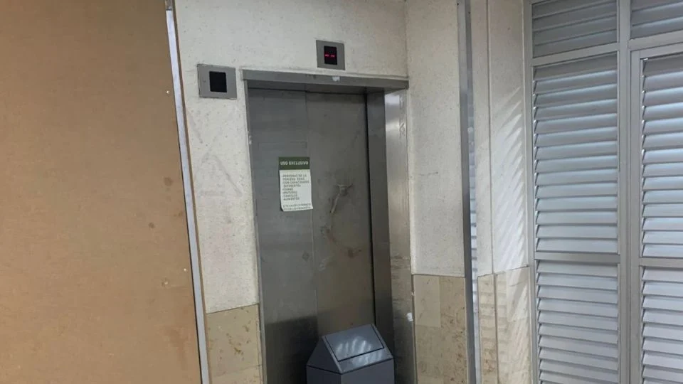 Hospital 1 de Octubre del ISSSTE Caída de elevador deja heridos