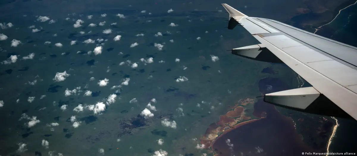 Huracán Beryl sube a categoría 3 y amenaza el Caribe Mexicano