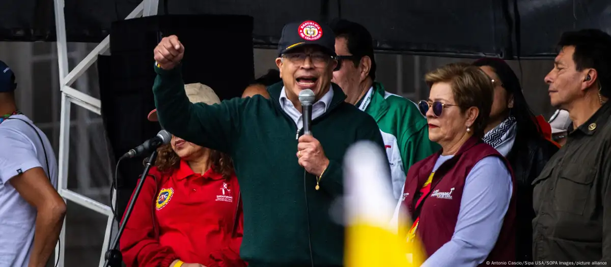 Petro urge un acuerdo nacional para aprobar sus reformas