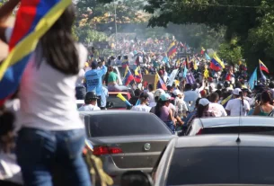 Venezuela crece tensión por impedir llegada de observadores