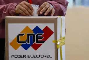 Venezuela piden volver a centros electorales en escrutinio