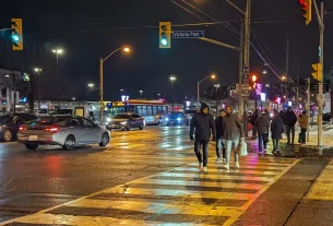 Canadá suspende permisos de trabajo a visitantes extranjeros