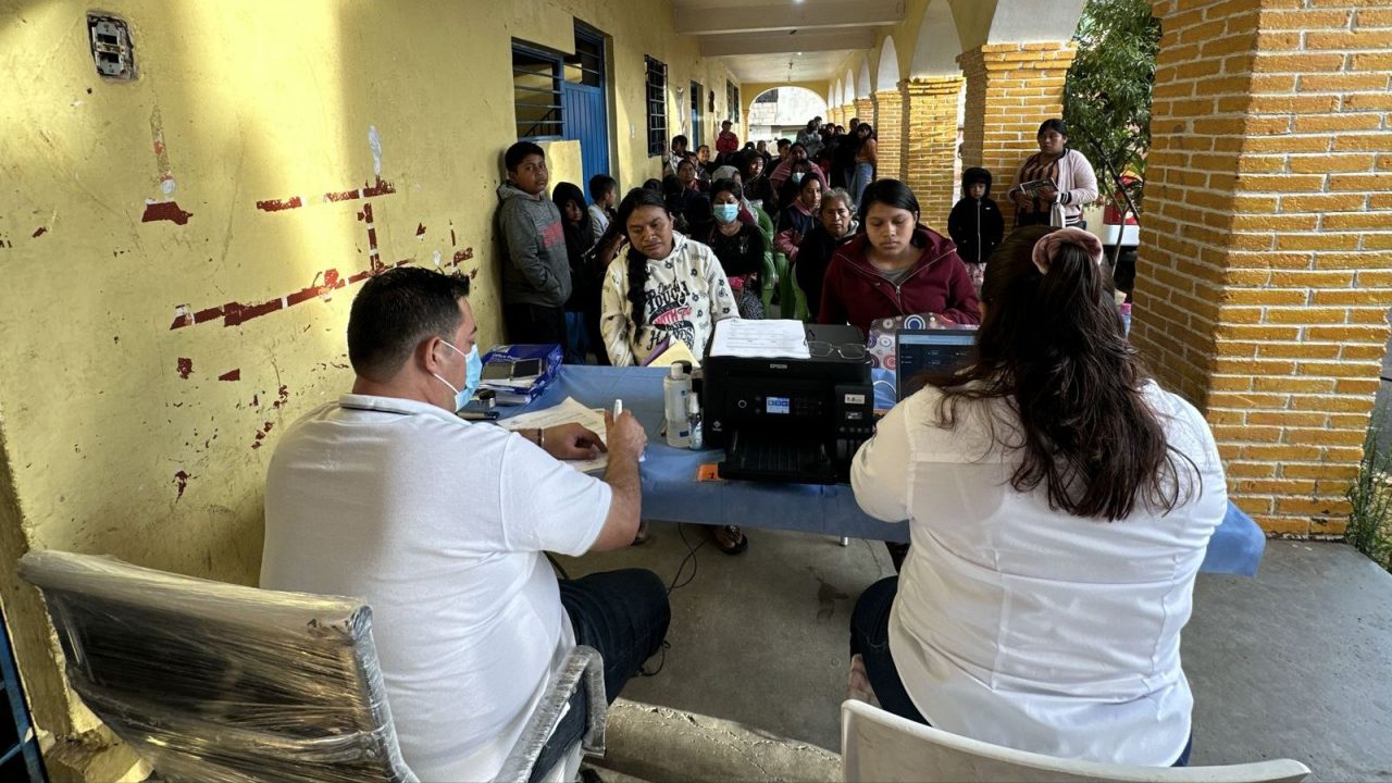 Evelyn Salgado lleva servicios de salud a zonas remotas