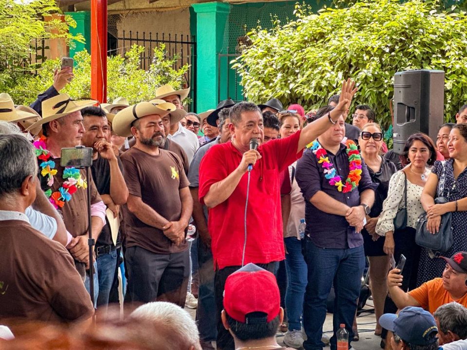 Félix Salgado Los pueblos son la base del desarrollo en Acapulco