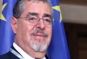 Fiscalía de Guatemala solicita retirar inmunidad al presidente