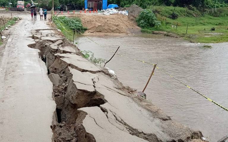 Cierran paso en El Ticuí tras impacto de huracán John