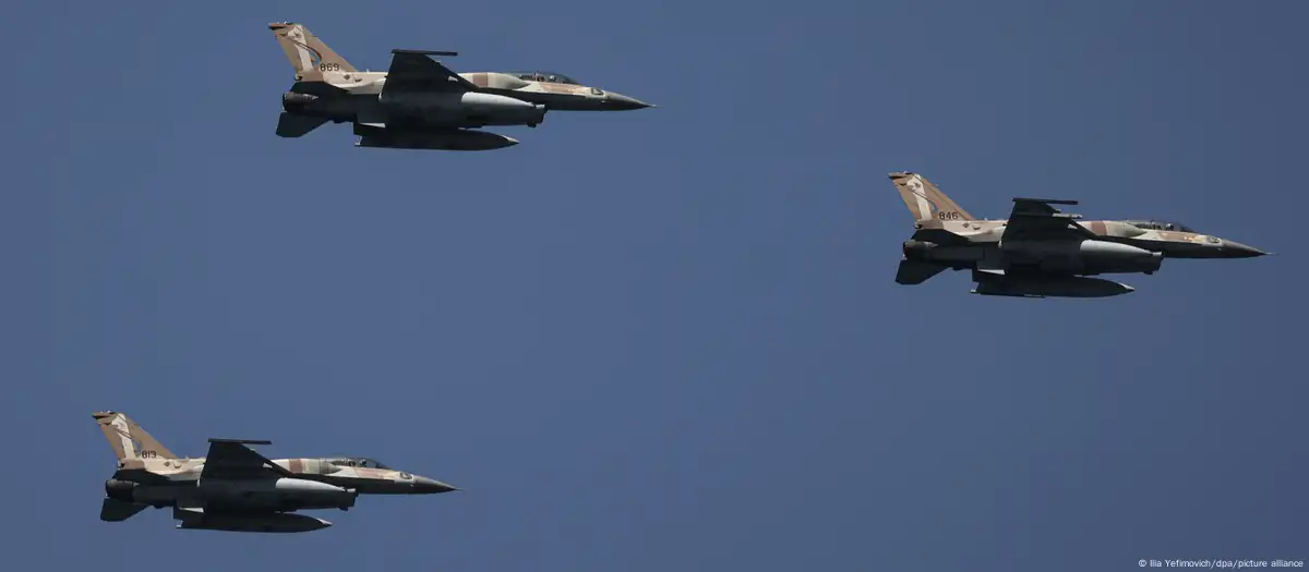 Israel lanza masivo bombardeo aéreo en el sur del Líbano