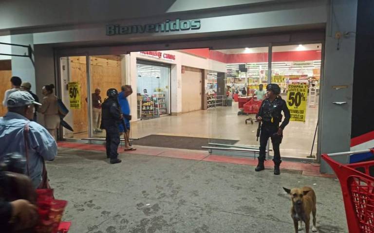 Refuerzan seguridad en tiendas para prevenir saqueos