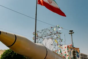 Ejército de Irán amenaza a Israel si responde a su ofensiva