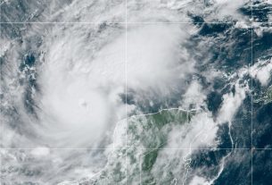 Milton se intensifica y alcanza categoría 5