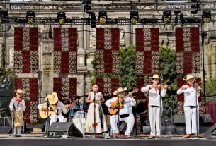 Talento guerrerense en Verbena Navideña