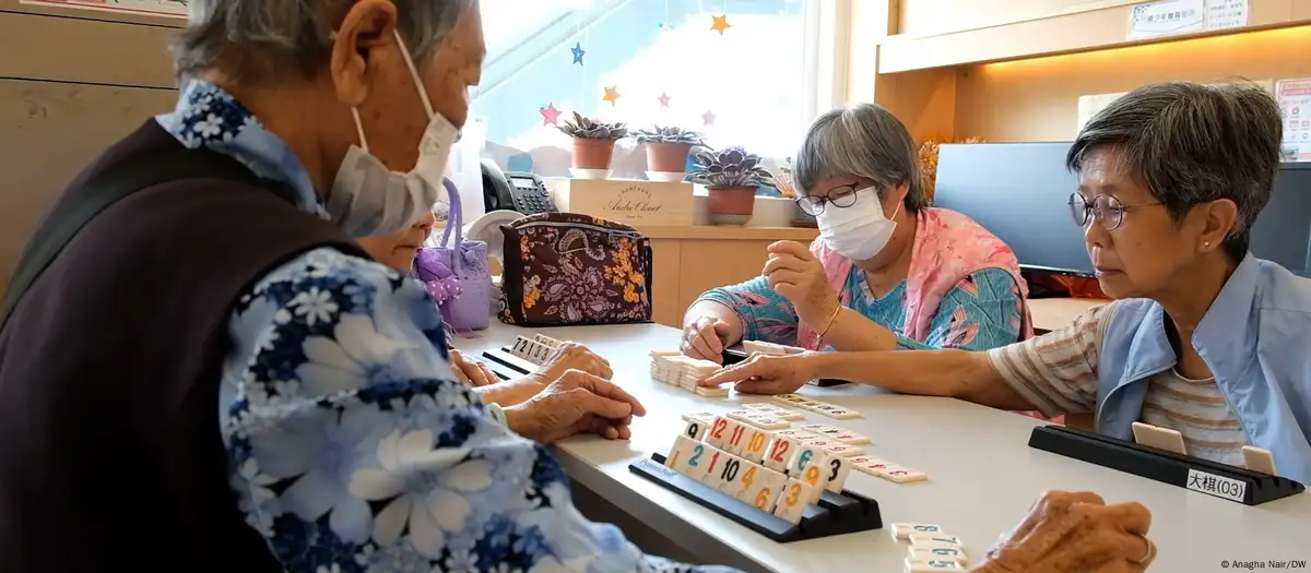 Población de China disminuye en 2024 por tercer año seguido