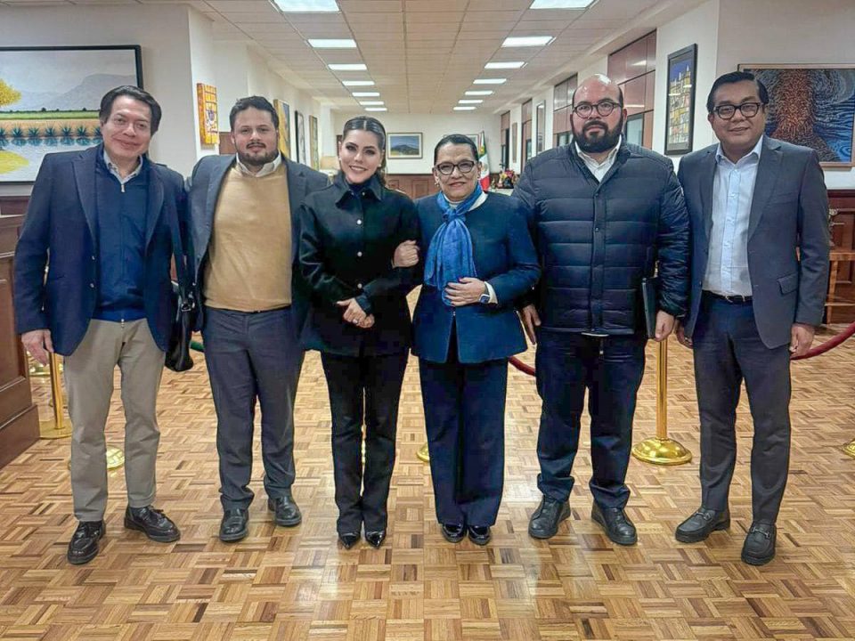 Reunión para revisar avances de la recuperación de Acapulco