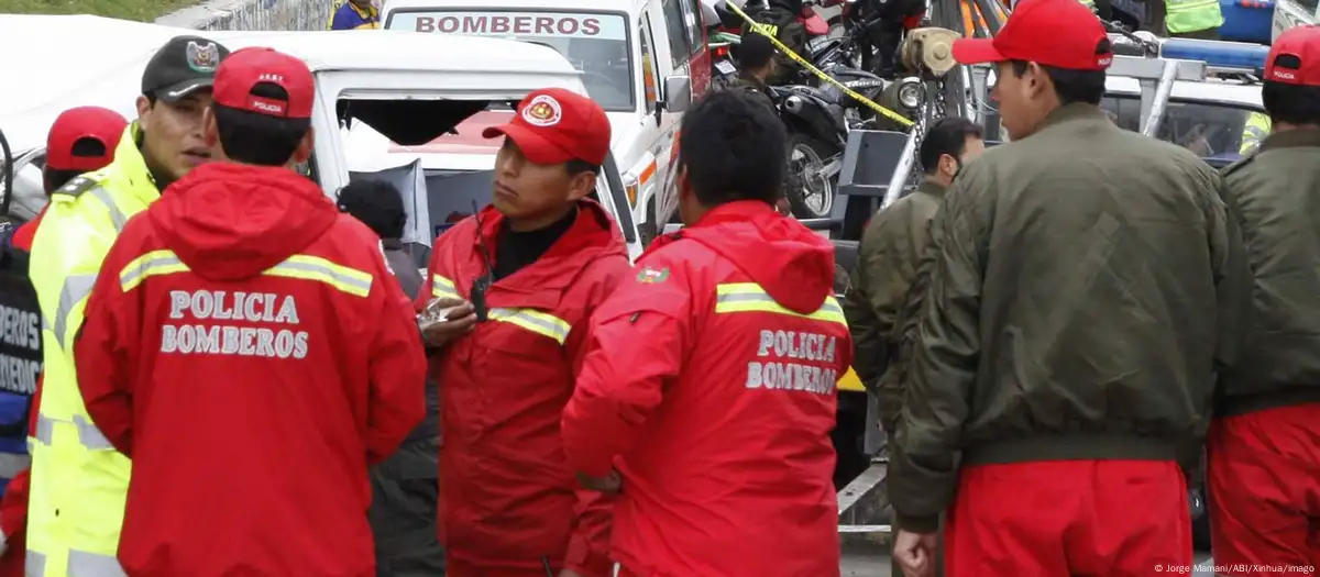 Accidente de autobús deja al menos 30 muertos en Bolivia