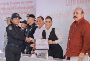 Guerrero suma 83 nuevos policías estatales