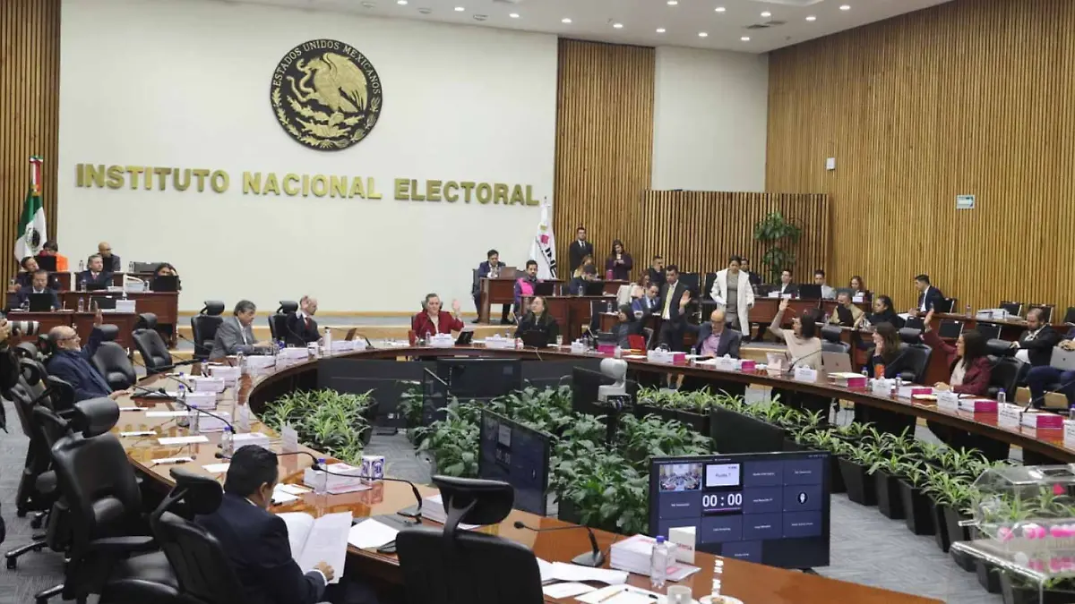 INE pospone sesión para aprobar candidaturas judiciales