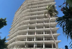 Rematarán antiguos hoteles de Acapulco en la Bolsa de Valores