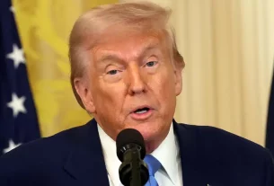 Trump aranceles a México y Canadá siguen adelante