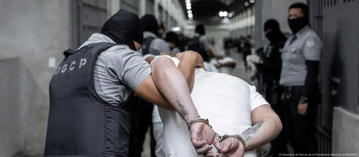 Caracas acusa a EEUU de criminalizar a migrantes venezolanos