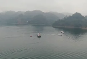 China descubre importante campo petrolero, según medios